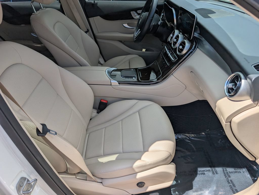 Certified 2020 Mercedes-Benz GLC 300 4MATIC image 12