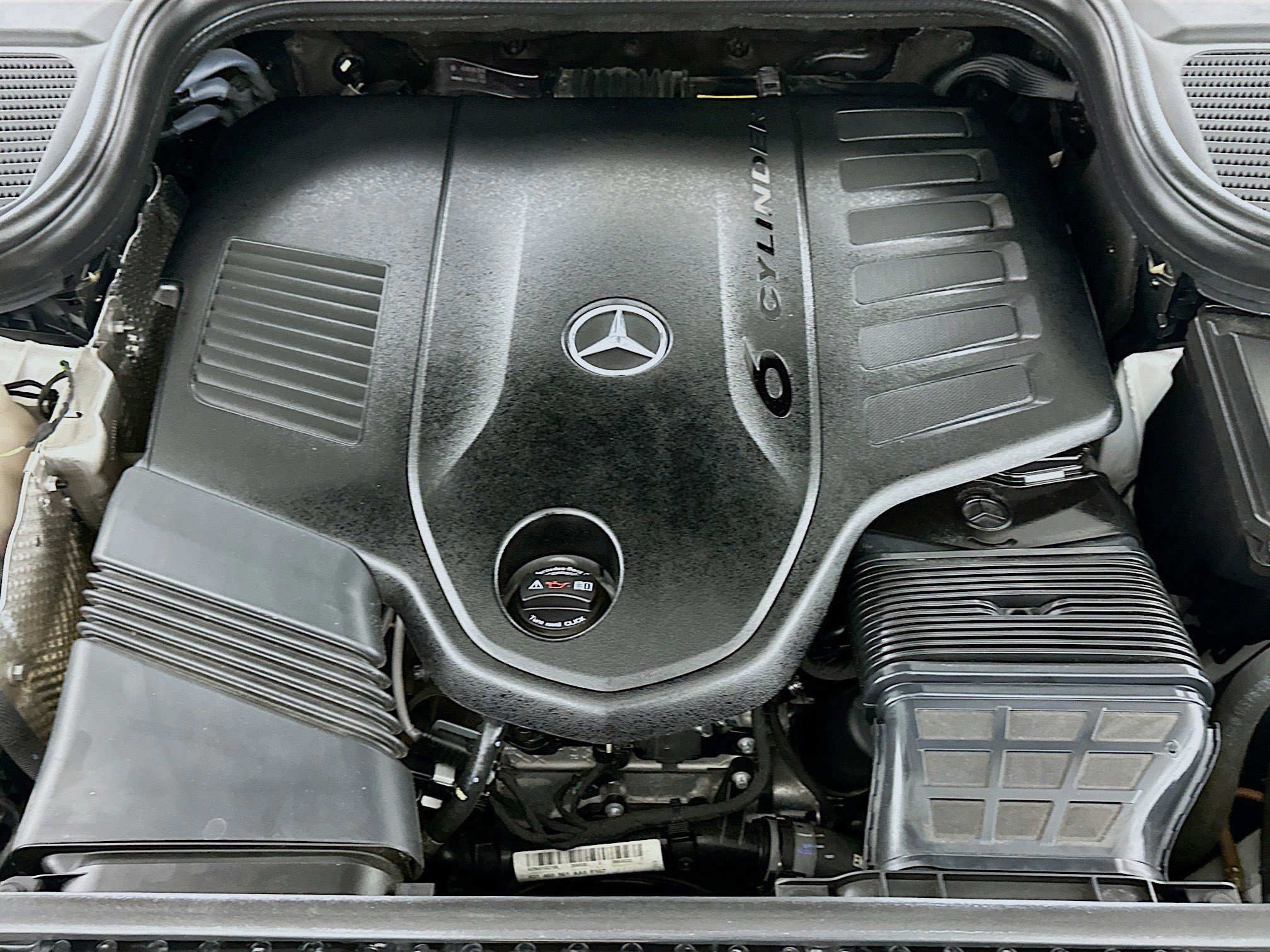 Used 2023 Mercedes-Benz GLE 450 4MATIC w/ AMG Line Exterior image 32