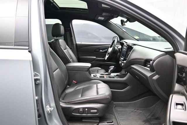 Used 2023 Chevrolet Traverse RS w/ LPO, Floor Liner Package AWD/4WD image 29