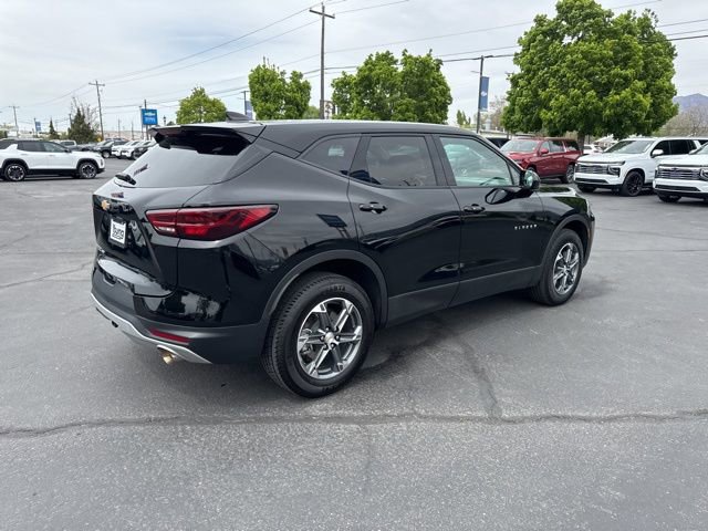 Used 2025 Chevrolet Blazer LT AWD/4WD image 7