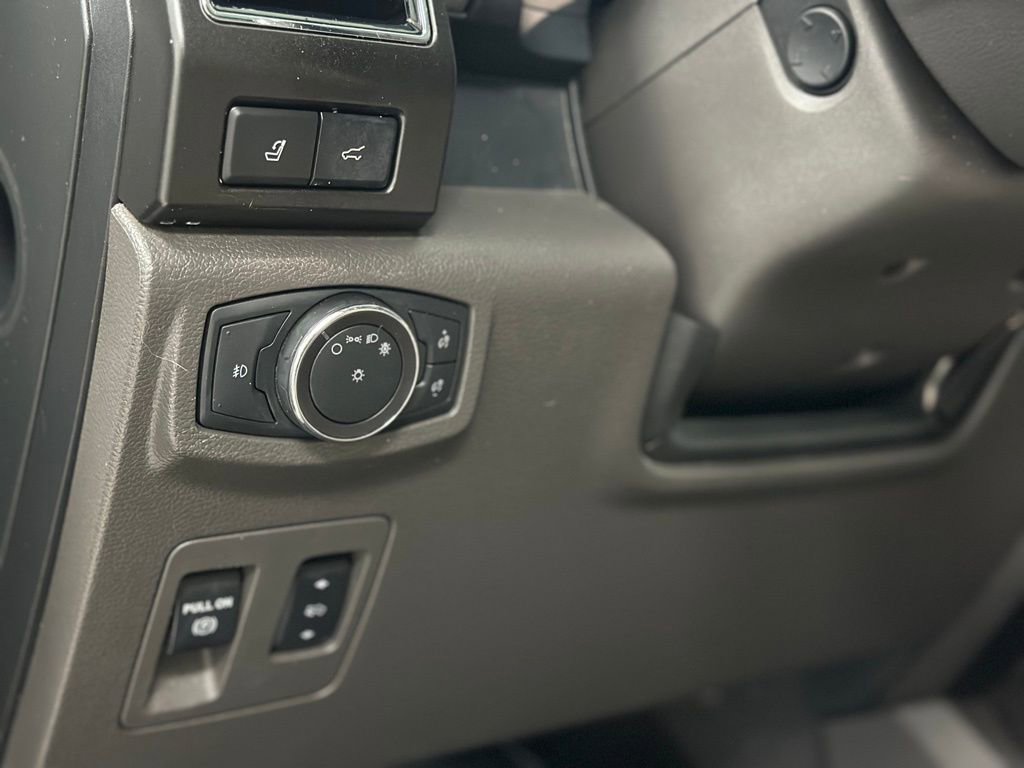 Used 2018 Ford Expedition Limited w/ Equipment Group 302A image 19