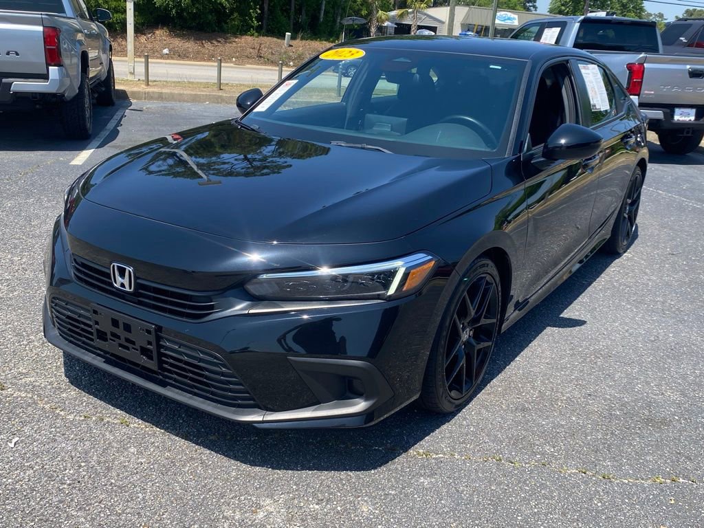 Used 2023 Honda Civic Sport image 2