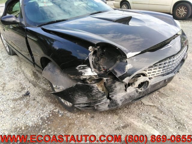 Used 2005 Ford Thunderbird Deluxe RWD image 13