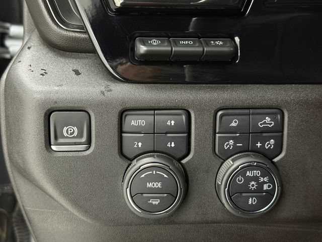 Used 2024 Chevrolet Silverado 2500 ZR2 w/ Technology Package AWD/4WD image 16