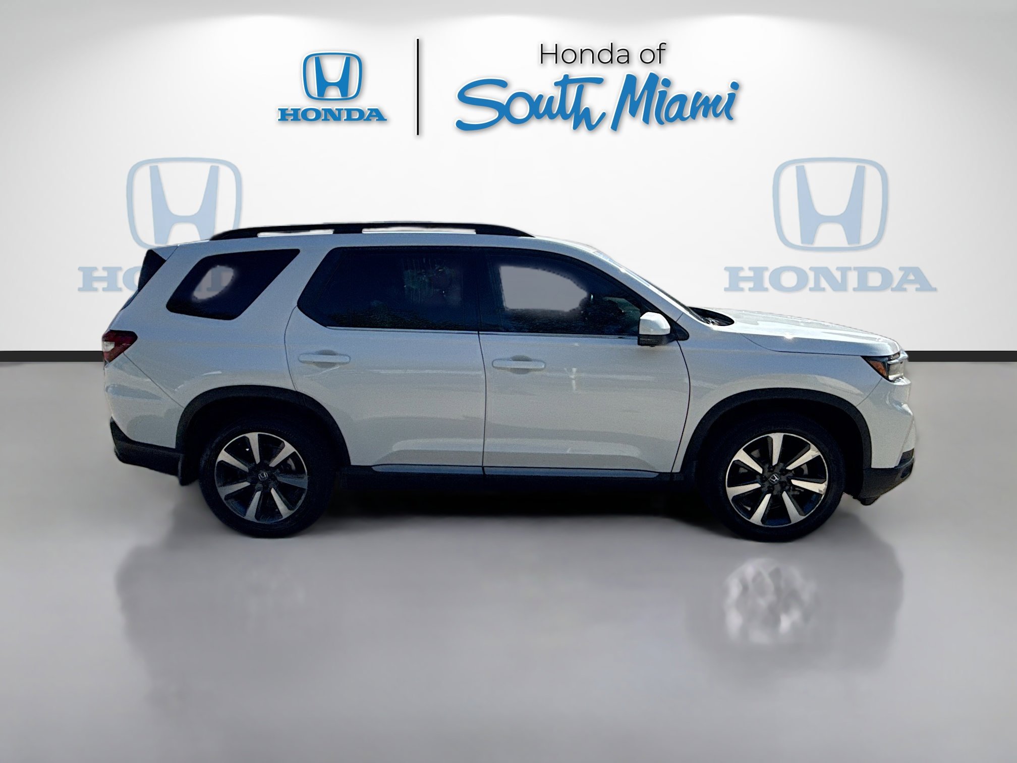 Certified 2023 Honda Pilot Elite image 8