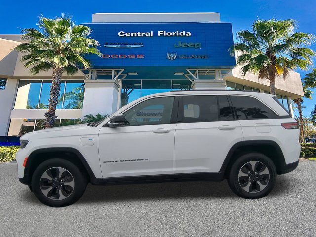 Used 2024 Jeep Grand Cherokee Limited 4xe AWD/4WD image 8