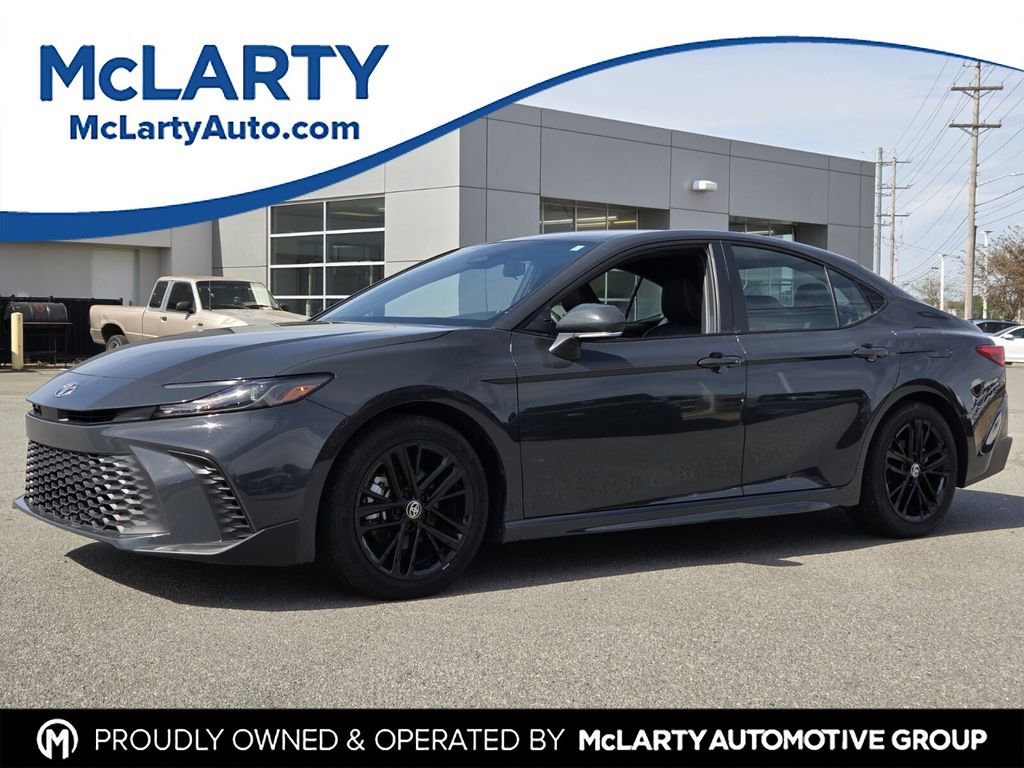 Used 2025 Toyota Camry SE
