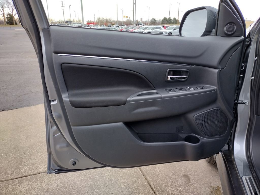 New 2026 Mitsubishi Outlander Sport ES image 24