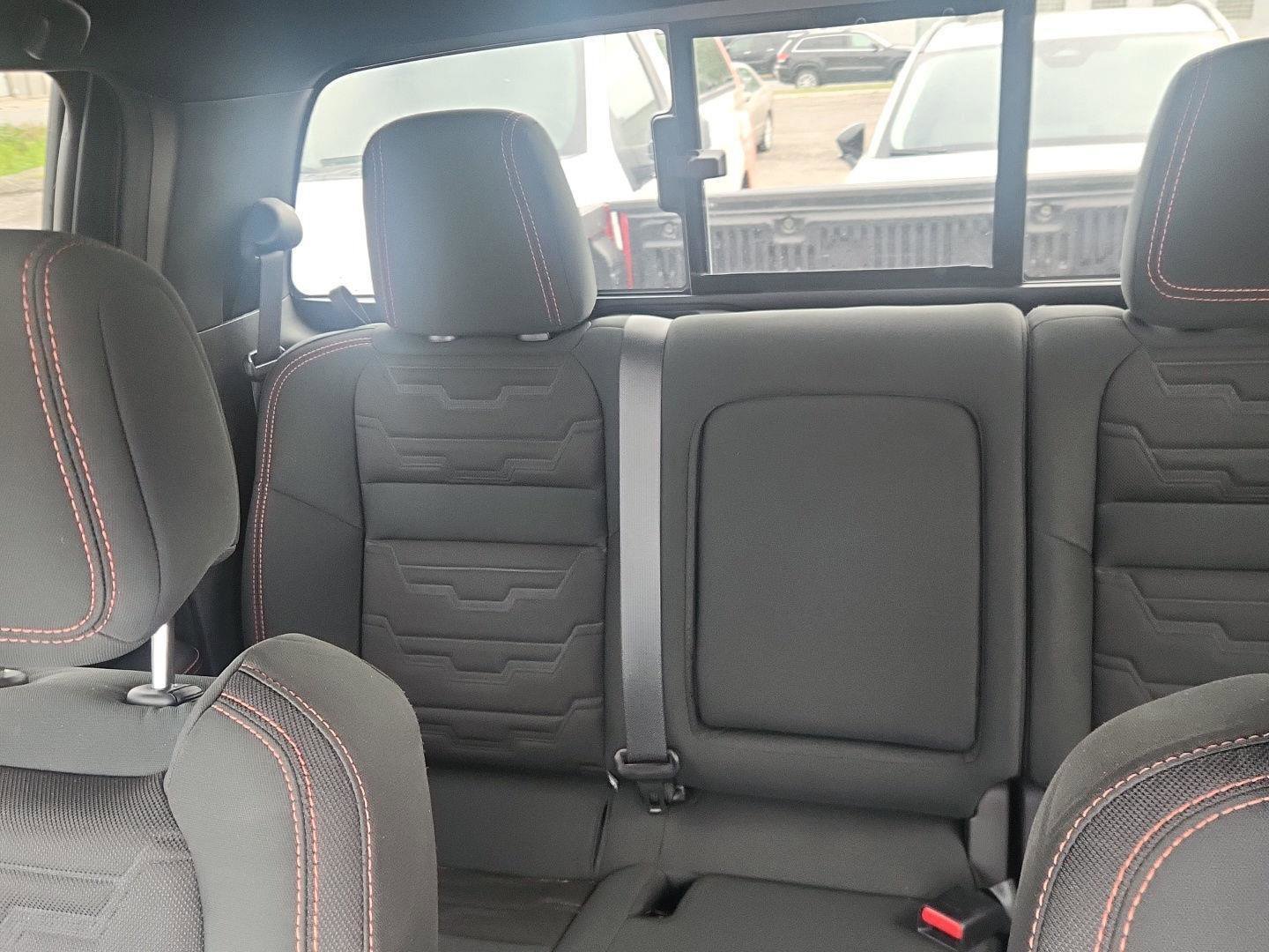 Used 2026 Nissan Frontier PRO-4X AWD/4WD image 16