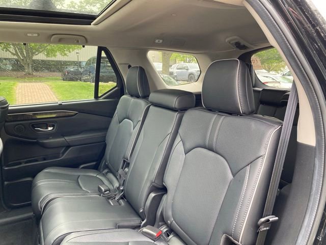 Used 2024 Honda Pilot Elite image 4