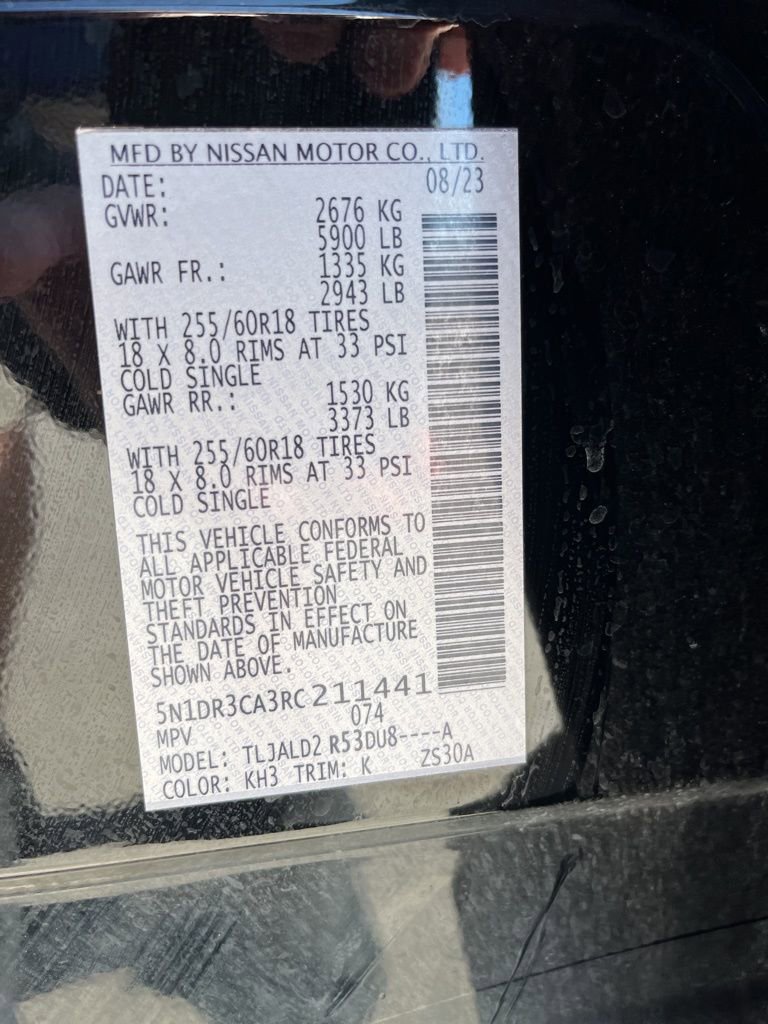 Used 2024 Nissan Pathfinder SL w/ Black Appearance Package image 11