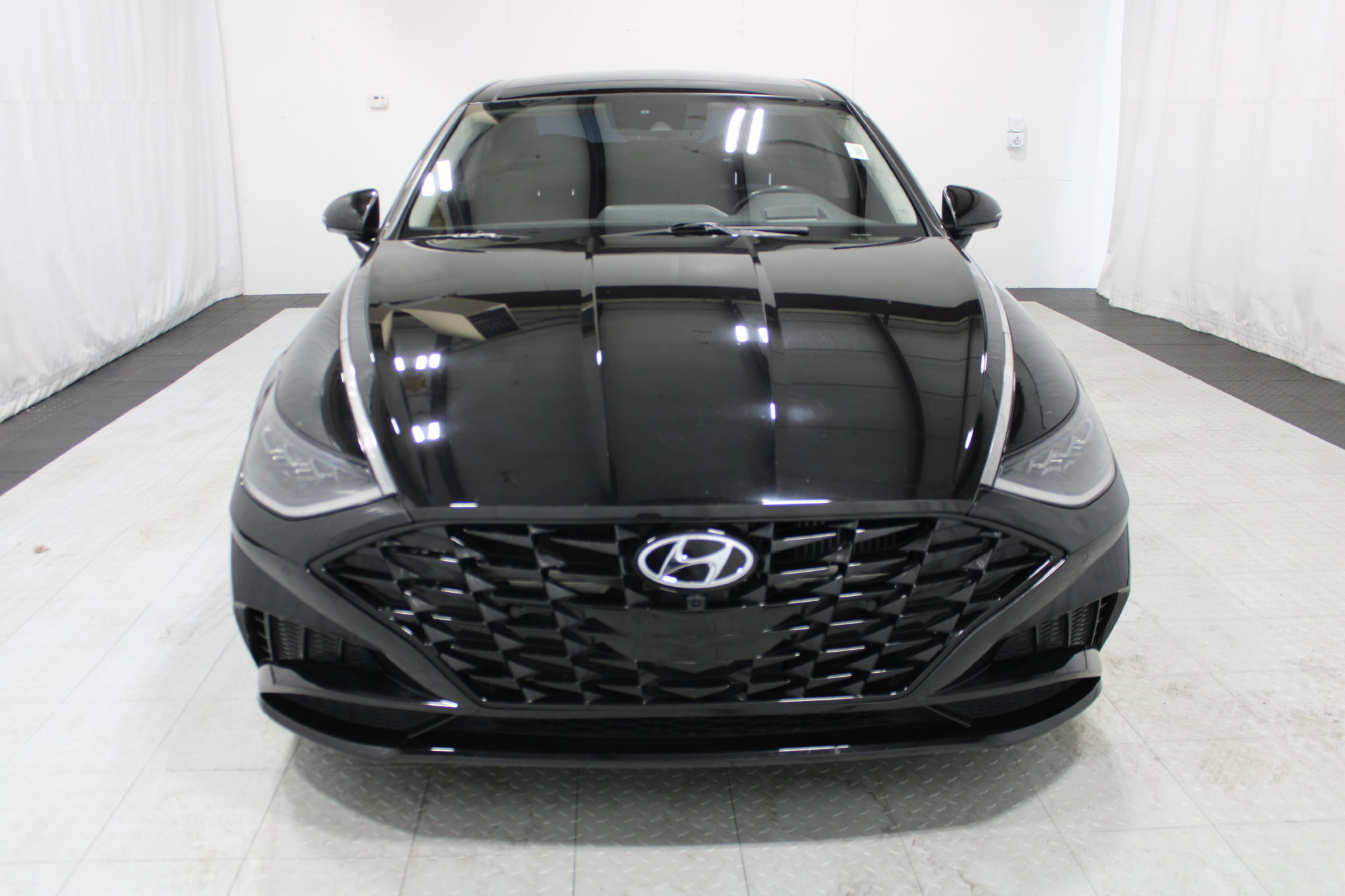 Used 2022 Hyundai Sonata Limited FWD image 3