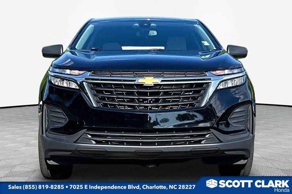 Used 2024 Chevrolet Equinox LS w/ LS Convenience Package FWD image 2