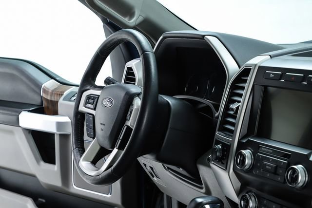 Used 2020 Ford F150 Lariat w/ Equipment Group 502A Luxury AWD/4WD image 38