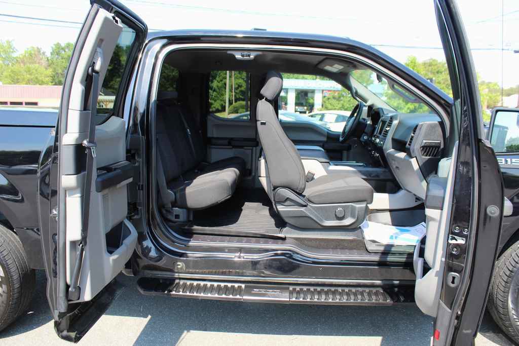 Used 2017 Ford F150 XL w/ Equipment Group 101A Mid AWD/4WD image 5