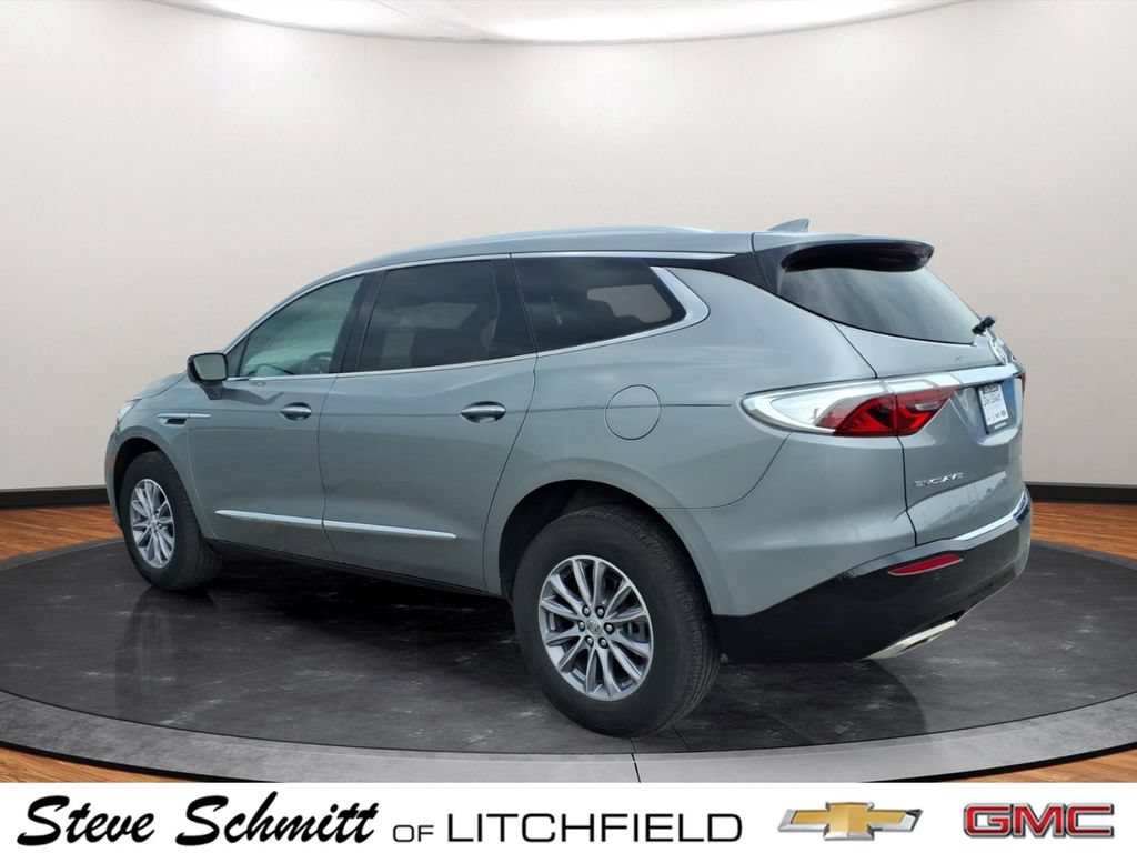 Certified 2024 Buick Enclave Essence FWD image 3