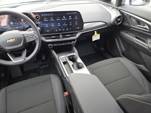 New 2026 Chevrolet Equinox EV LT image 26