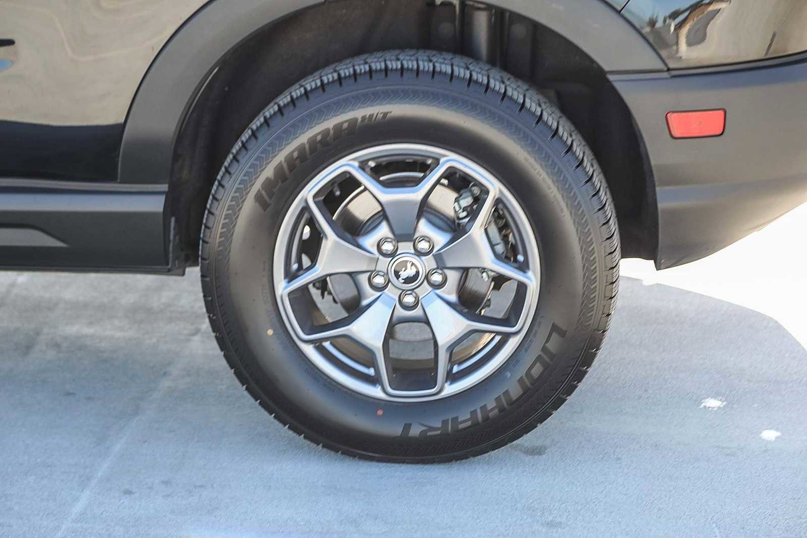 Used 2023 Ford Bronco Sport Badlands image 11