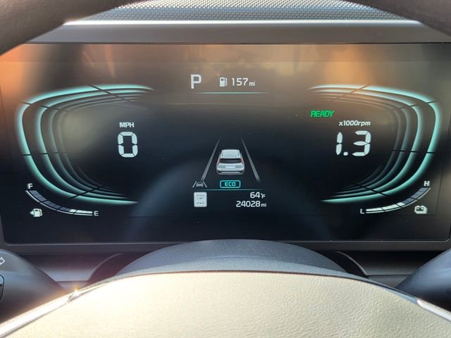 Used 2025 Kia Niro LX image 29