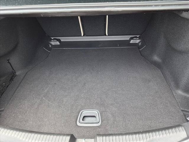 Used 2022 Mercedes-Benz C 300 Sedan image 6