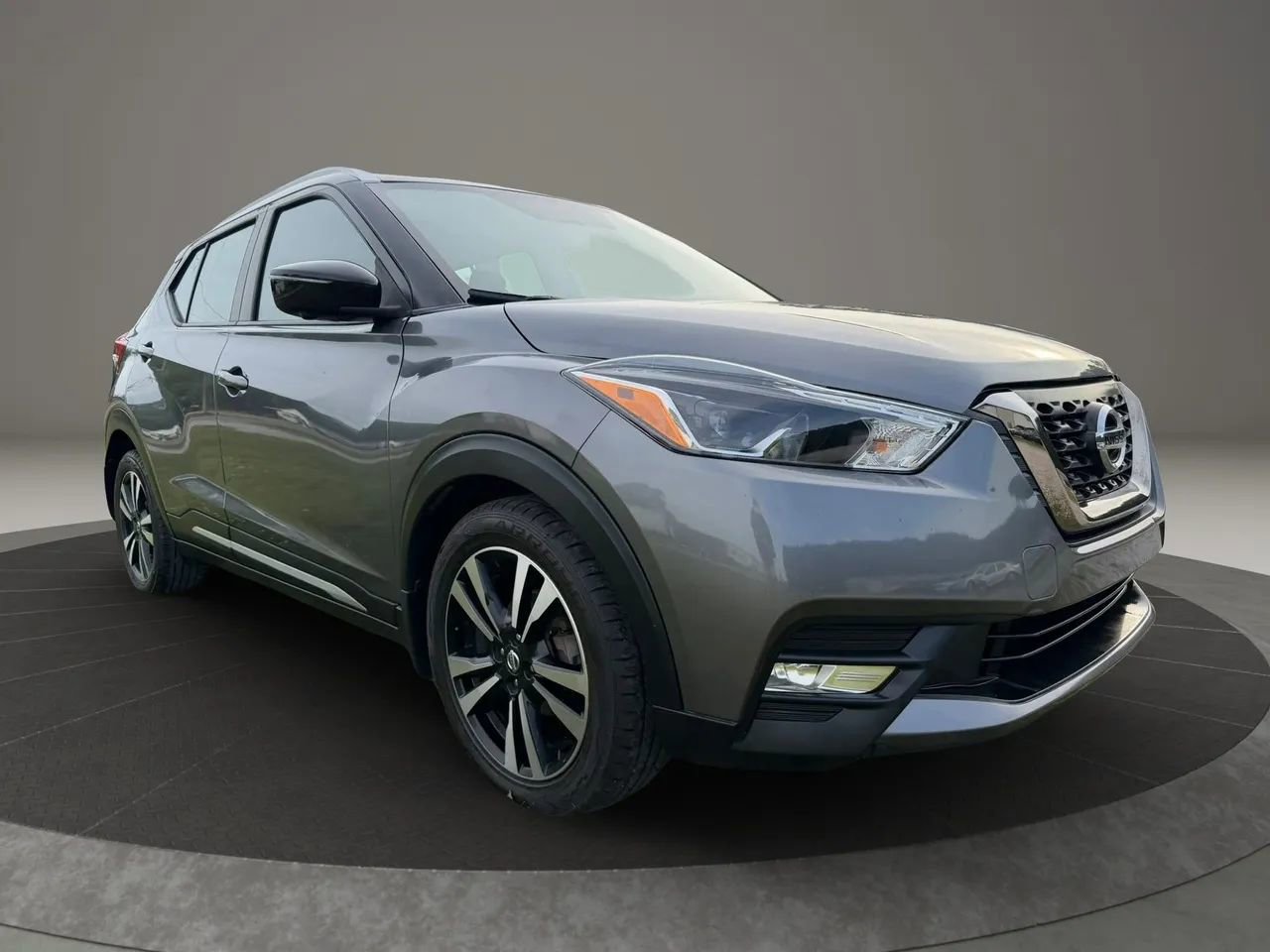 Used 2019 Nissan Kicks SR w/ Exterior Electronics Package image 7
