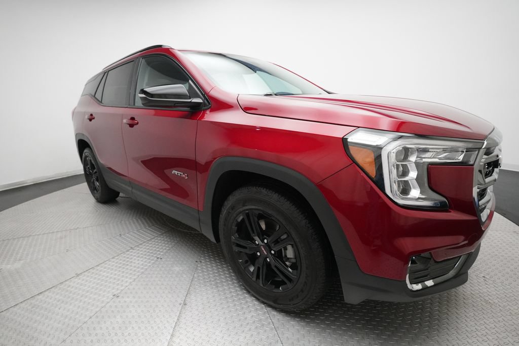 Used 2024 GMC Terrain AT4 AWD/4WD image 37