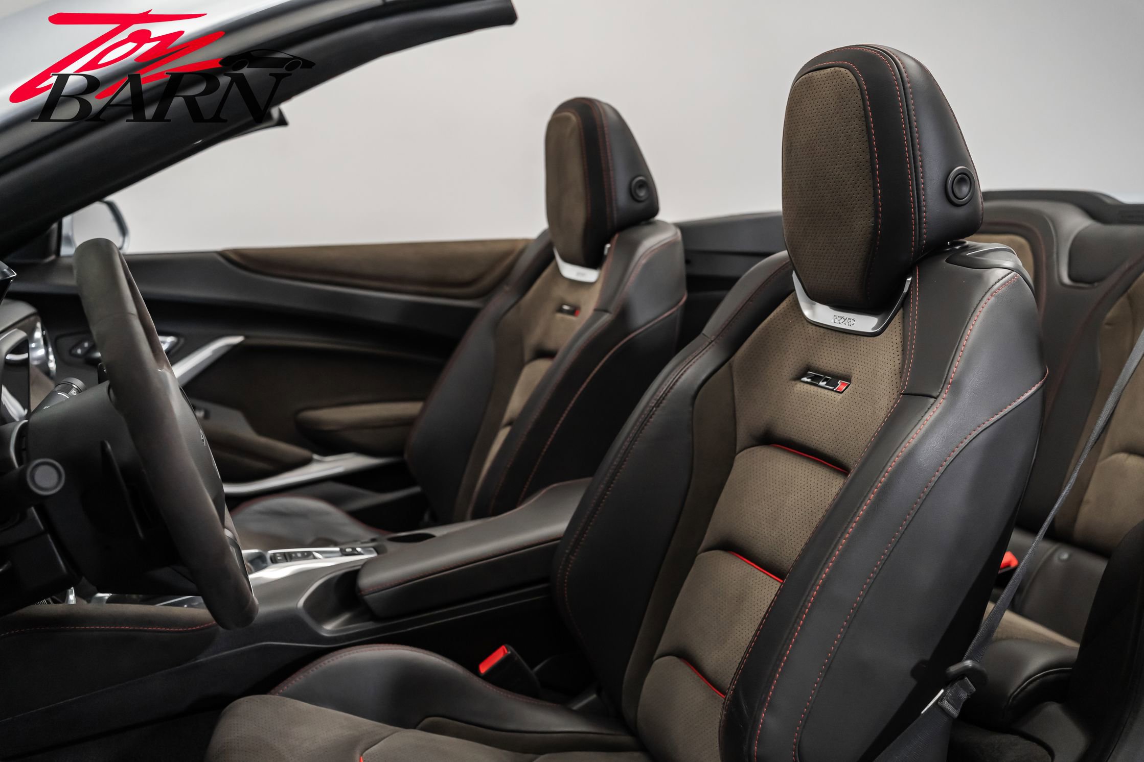 Used 2018 Chevrolet Camaro ZL1 image 34