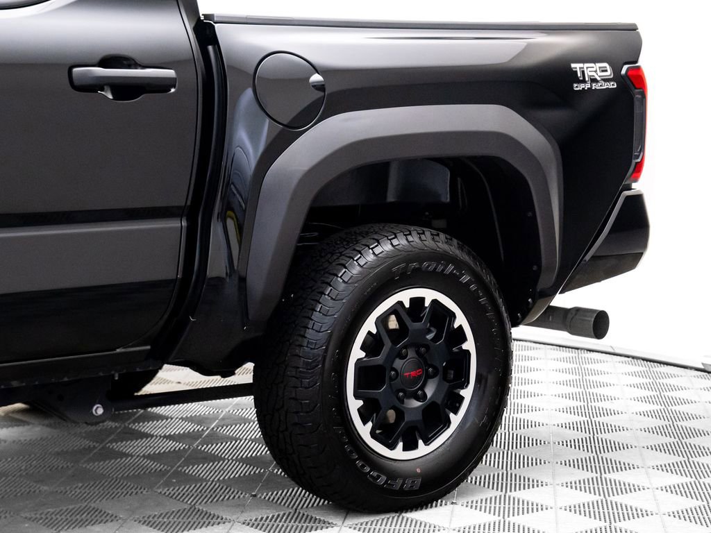 Used 2024 Toyota Tacoma TRD Off-Road image 33