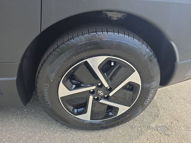 New 2026 Hyundai Ioniq 9 SE image 40