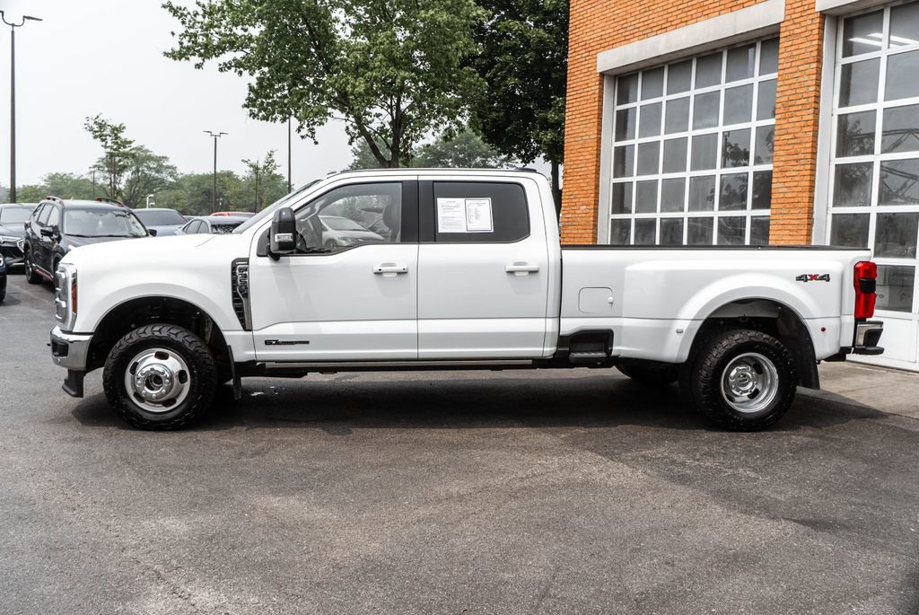 Used 2025 Ford F350 Lariat w/ Lariat Ultimate Package AWD/4WD image 38