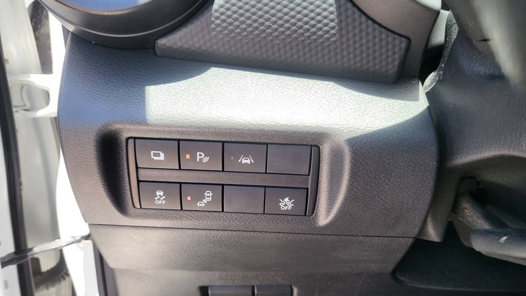 Used 2024 Nissan Kicks S FWD image 34