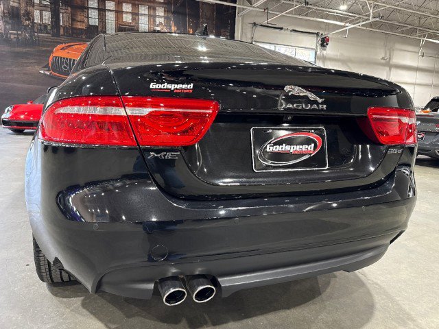 Used 2017 Jaguar XE Prestige image 39