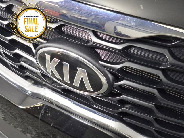 Used 2019 Kia Sorento LX image 11