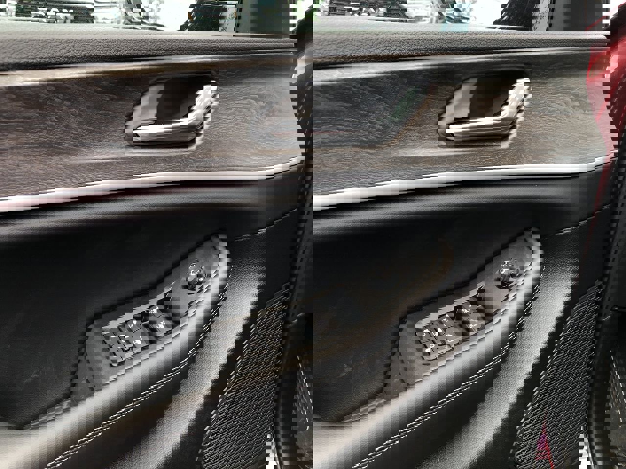 New 2026 Jeep Grand Cherokee L 4WD image 14