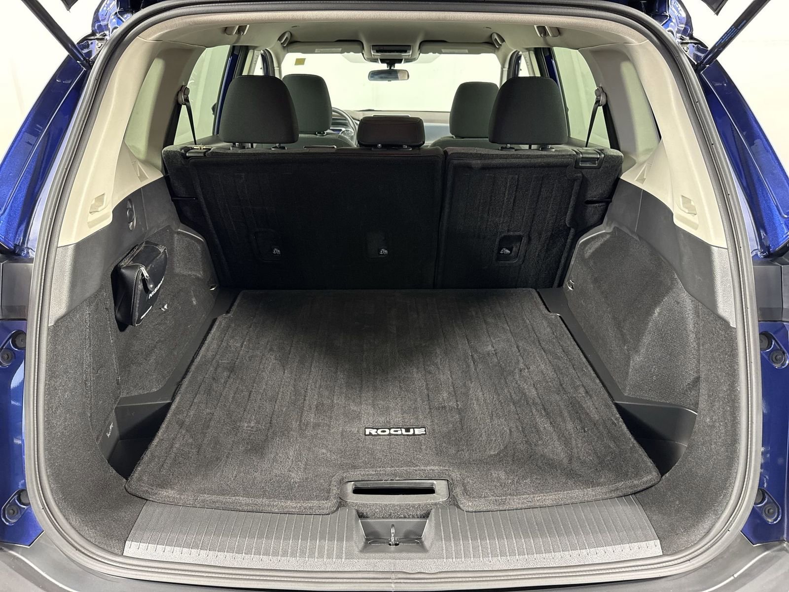 Certified 2022 Nissan Rogue SV AWD/4WD image 34