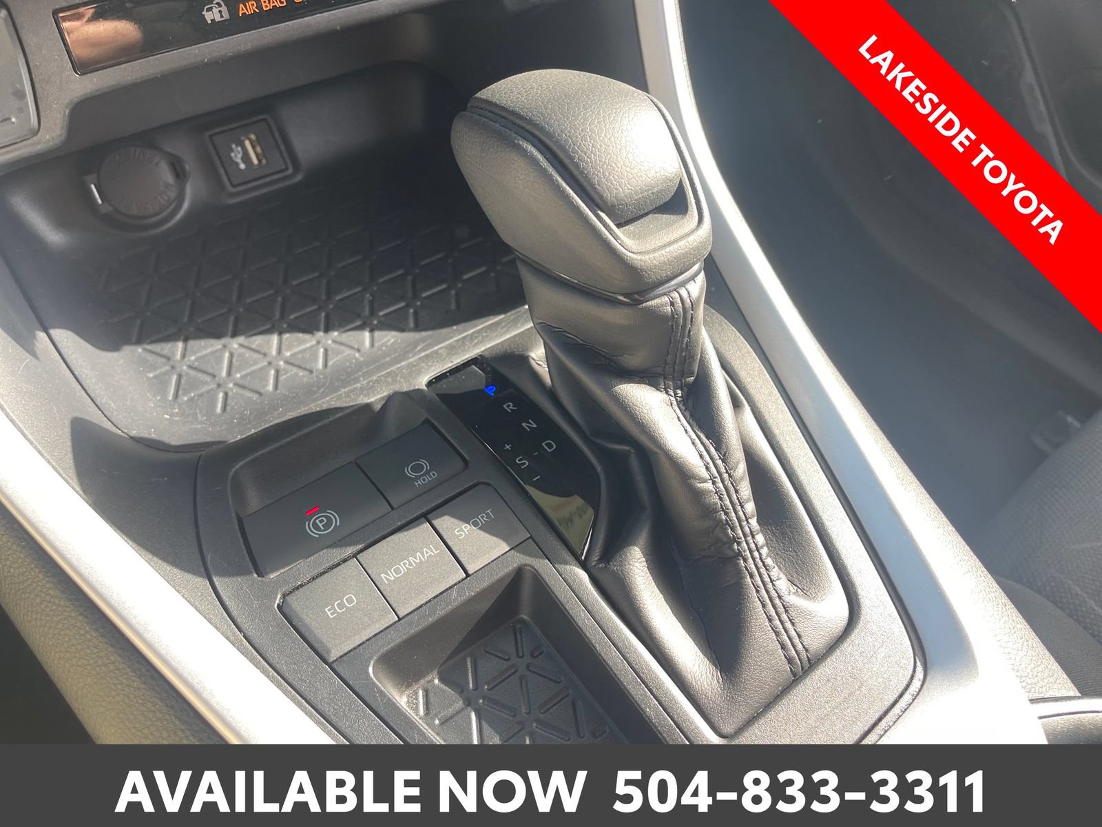 Certified 2025 Toyota RAV4 XLE FWD image 32