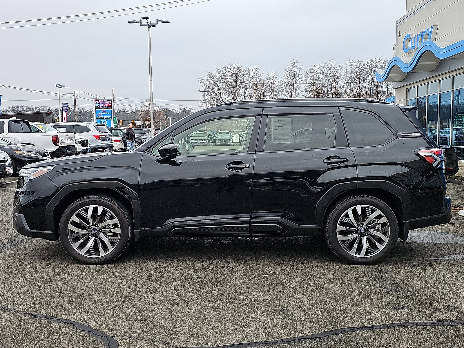 Used 2025 Subaru Forester Touring image 7