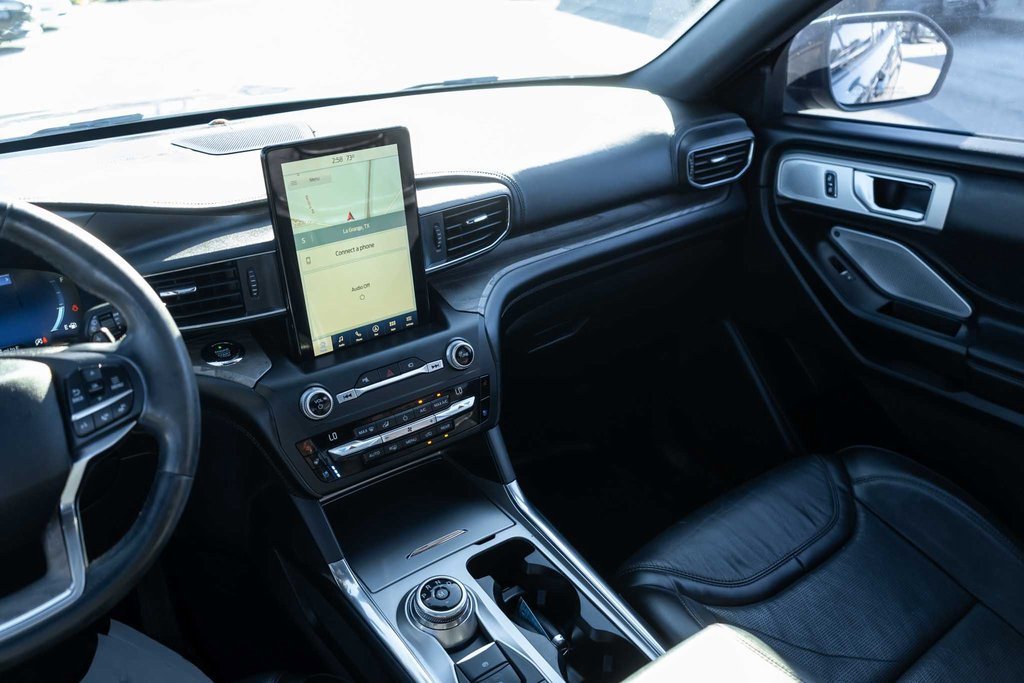 Used 2020 Ford Explorer Platinum w/ Premium Technology Package image 19