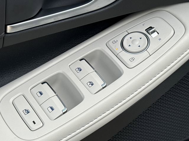 Used 2025 Hyundai Sonata Limited image 20