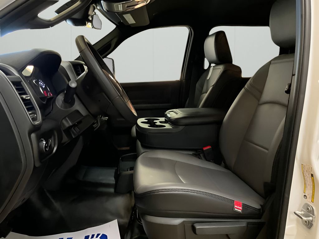 New 2026 RAM 2500 Tradesman w/ Chrome Appearance Group image 10