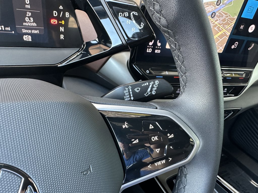 Used 2023 Volkswagen ID.4 Pro image 19