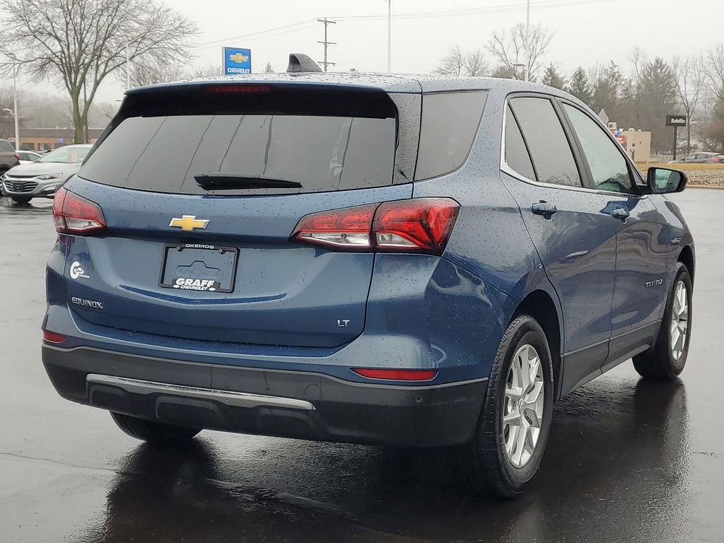 Used 2024 Chevrolet Equinox LT image 3