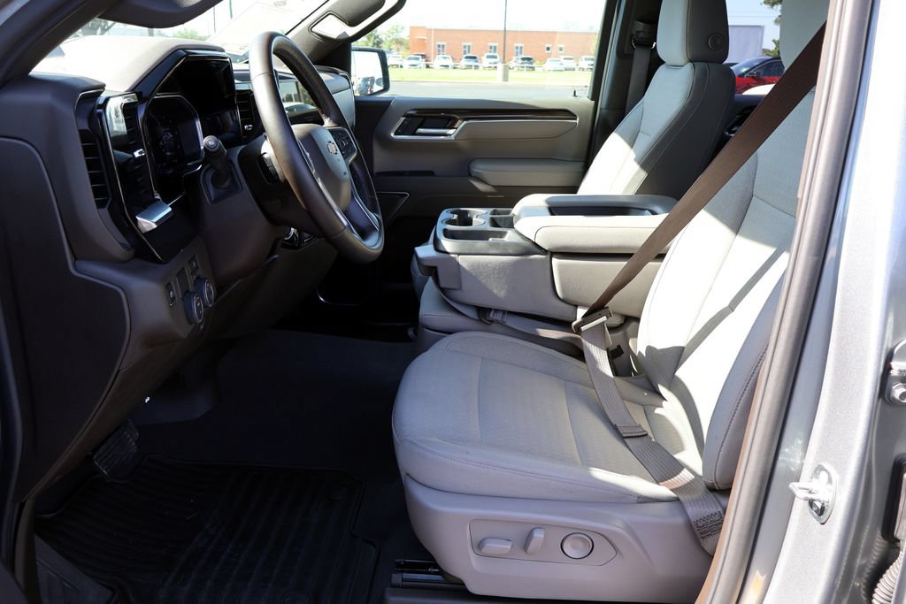 Used 2026 Chevrolet Silverado 1500 LT RWD image 29