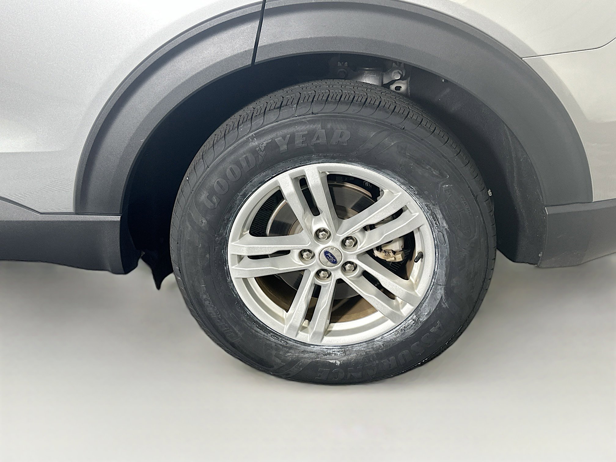 Used 2024 Ford Explorer XLT w/ Equipment Group 202A image 11