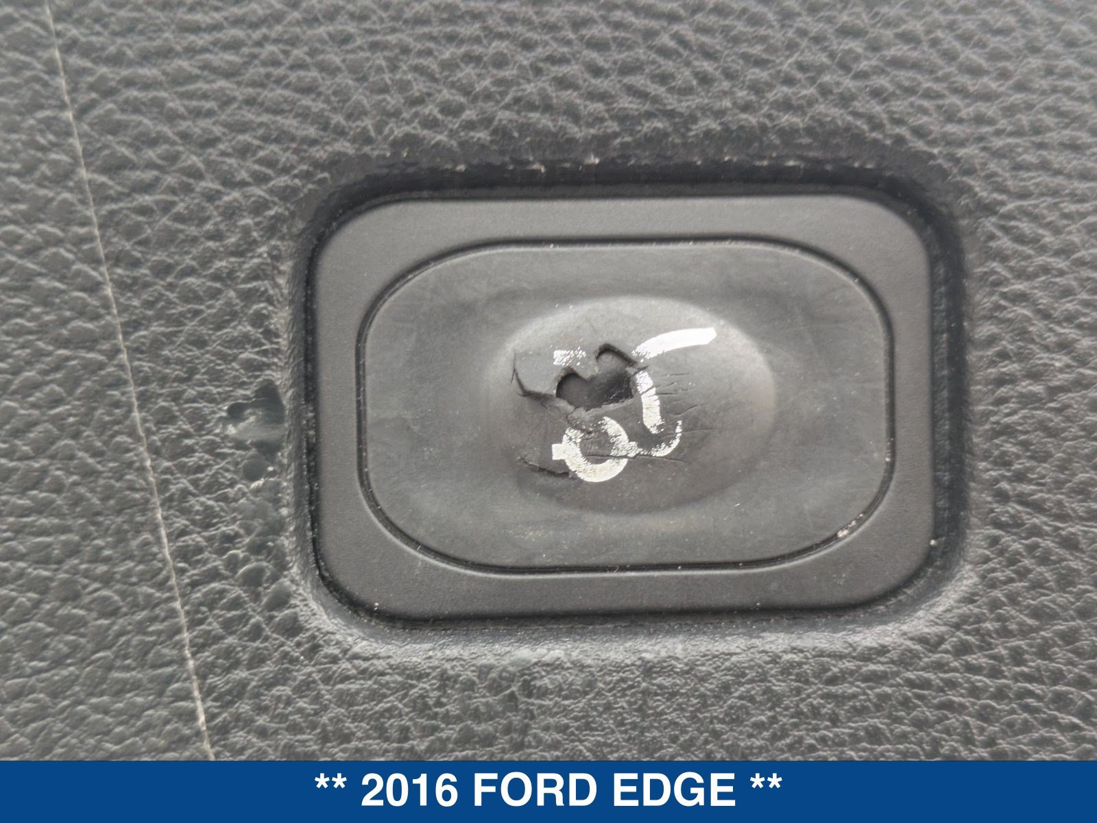 Used 2016 Ford Edge Titanium w/ Technology Package FWD image 15