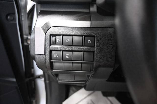 Used 2025 Toyota 4Runner SR5 AWD/4WD image 26