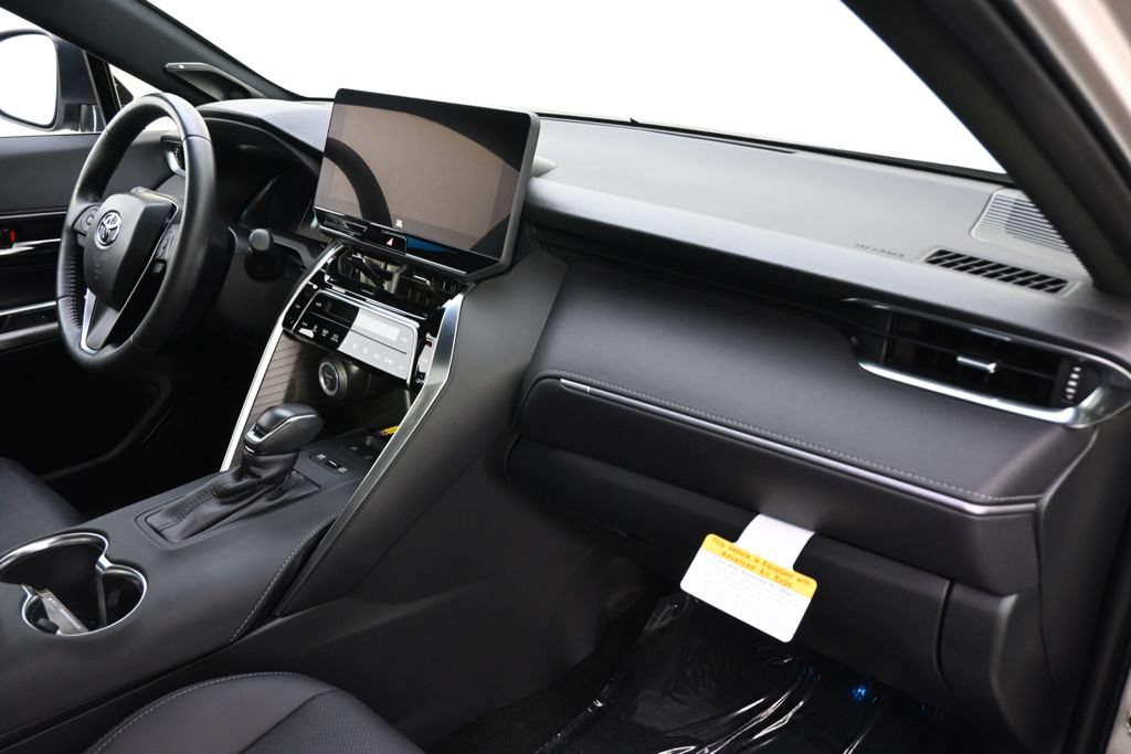 Used 2024 Toyota Venza Limited AWD/4WD image 15