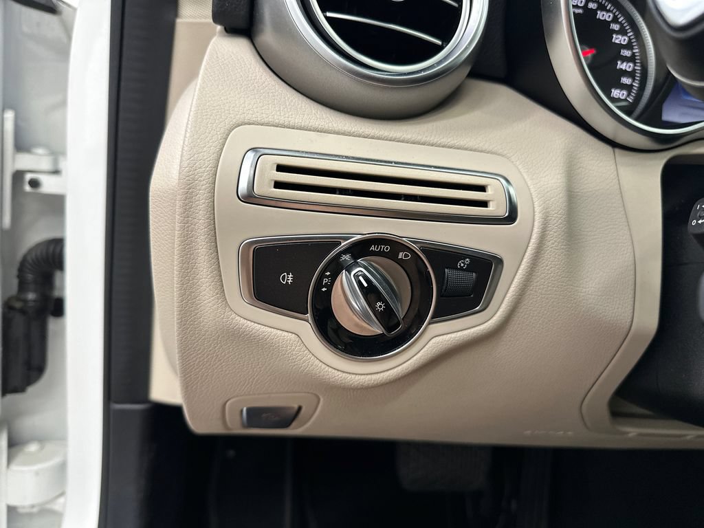 Used 2016 Mercedes-Benz C 300 4MATIC Sedan image 32