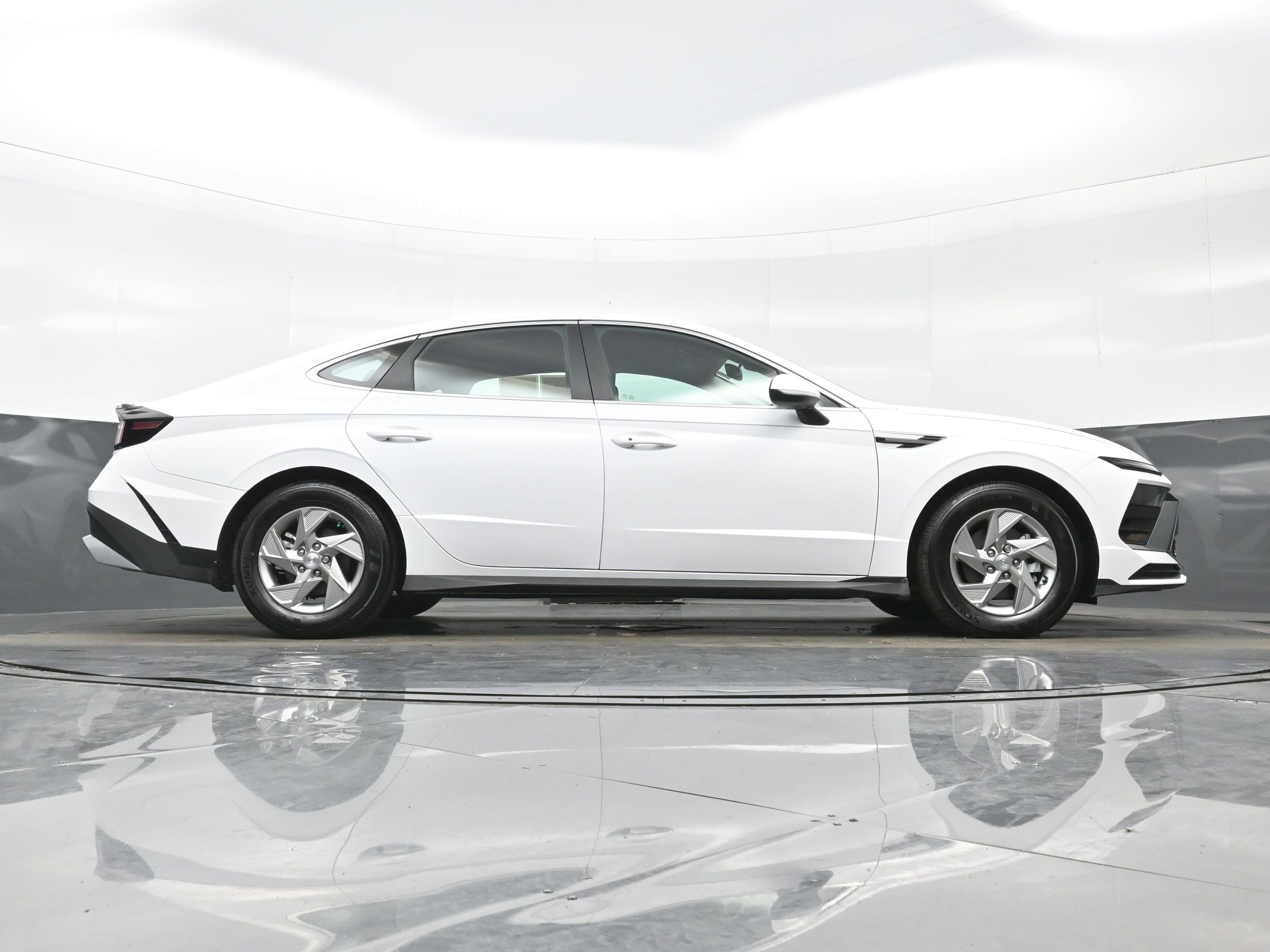 Certified 2026 Hyundai Sonata SE FWD image 30