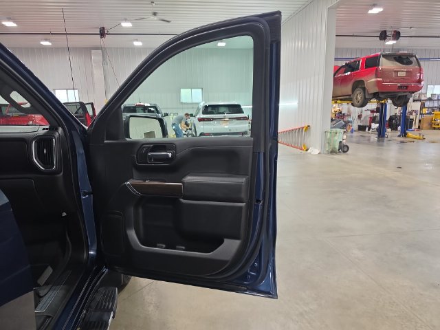 Used 2019 Chevrolet Silverado 1500 LT w/ All-Star Edition AWD/4WD image 29